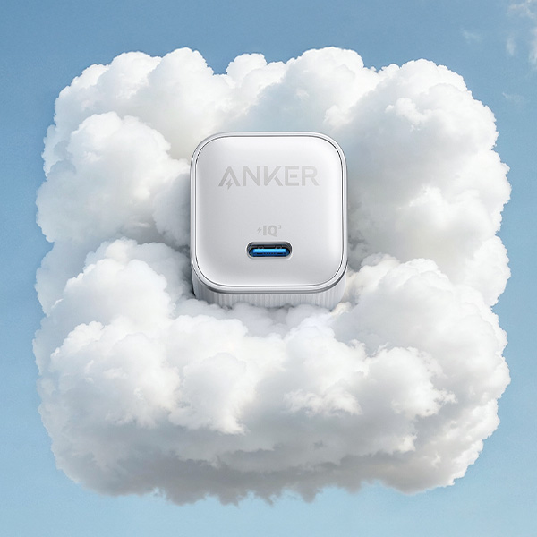 מטען קיר Anker Nano Charger 45W בצבע לבן